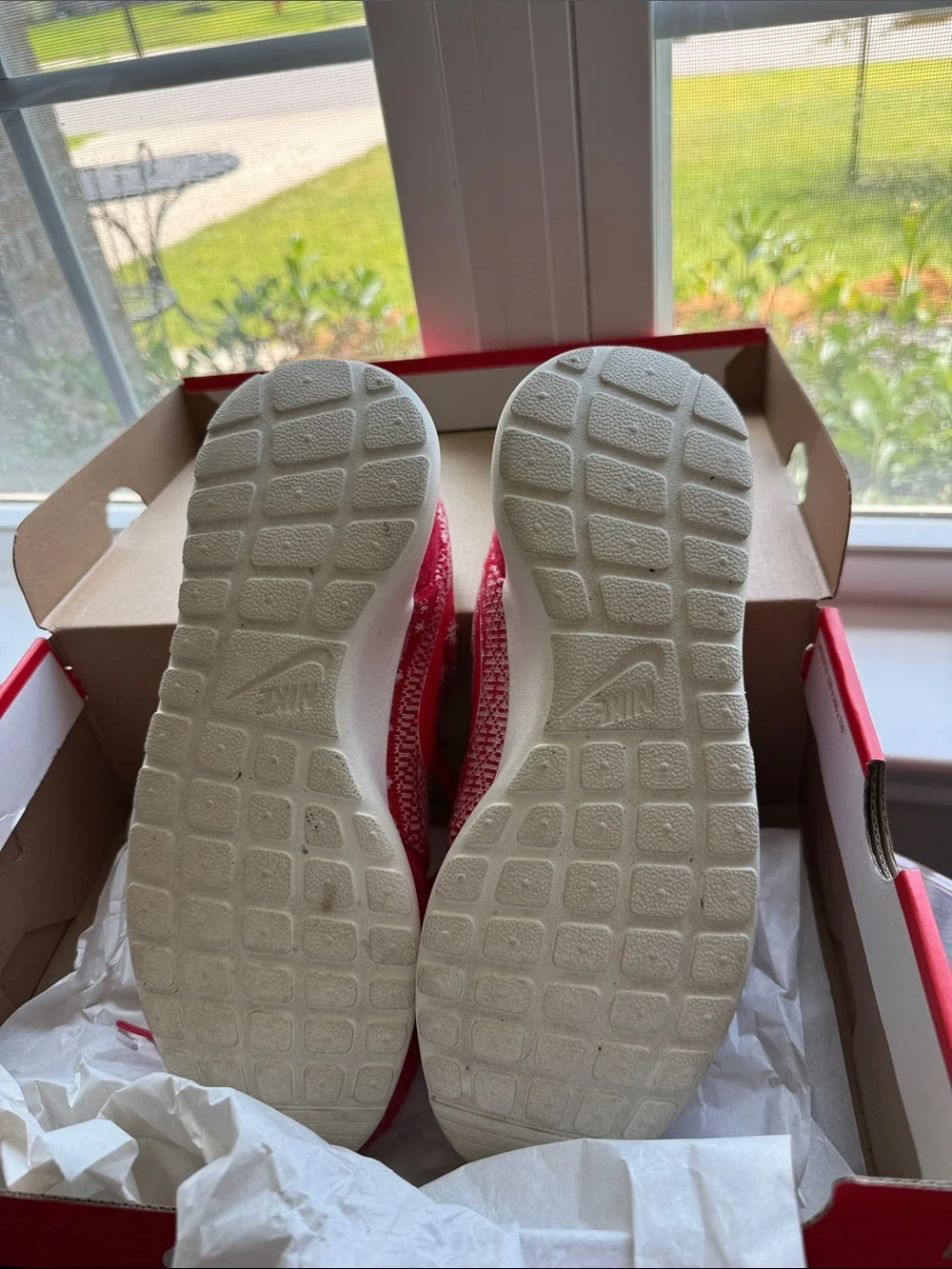 Nike Roshe Holiday Edition